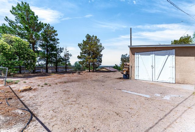 5225 Apache Trail, Las Cruces, NM 88012