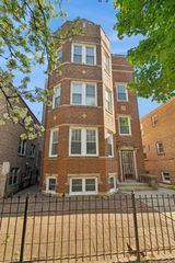 2249 W ARTHUR Avenue, Chicago, IL 60645