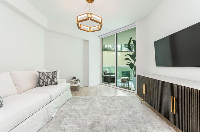 347 N New River Drive E, Fort Lauderdale, FL 33301
