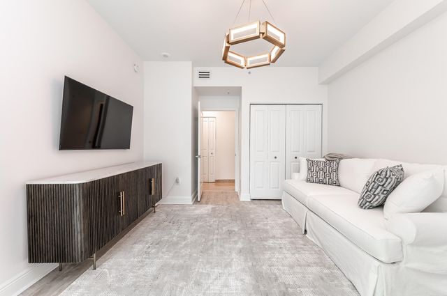347 N New River Drive E, Fort Lauderdale, FL 33301