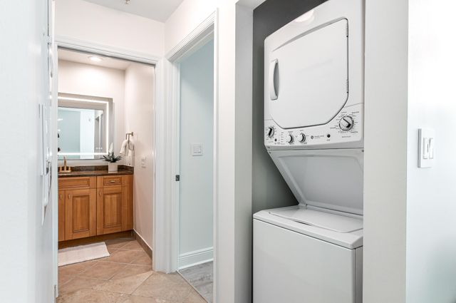 347 N New River Drive E, Fort Lauderdale, FL 33301