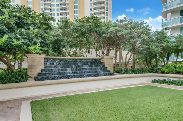 347 N New River Drive E, Fort Lauderdale, FL 33301