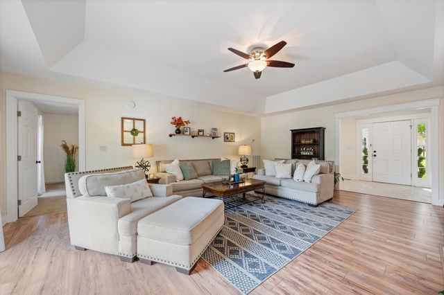 2031 Spring Meadow Cir, Spring Hill, TN 37174
