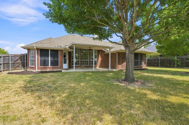1121 SW Hillside Drive, Burleson, TX 76028