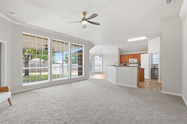 1121 SW Hillside Drive, Burleson, TX 76028