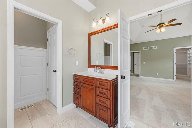 1817 Majestic Oaks Drive, Wentzville, MO 63385