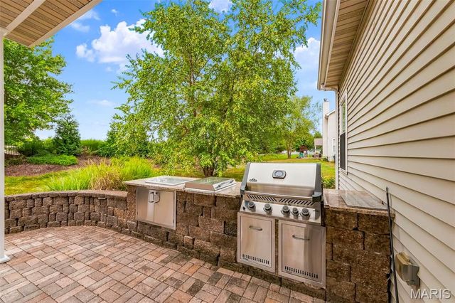 1817 Majestic Oaks Drive, Wentzville, MO 63385