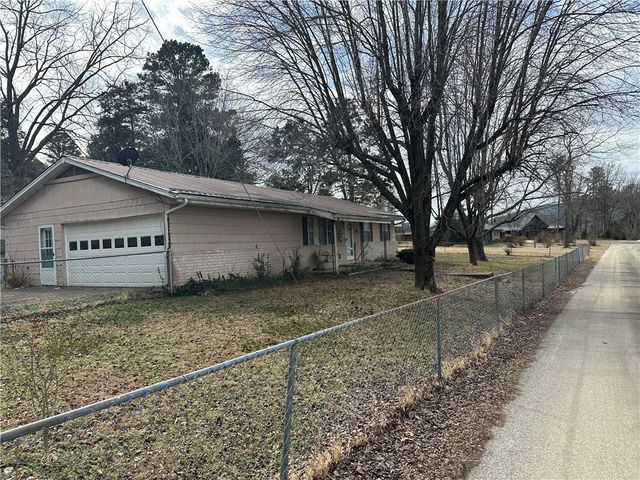 101 Buffalo Street, Jasper, AR 72641