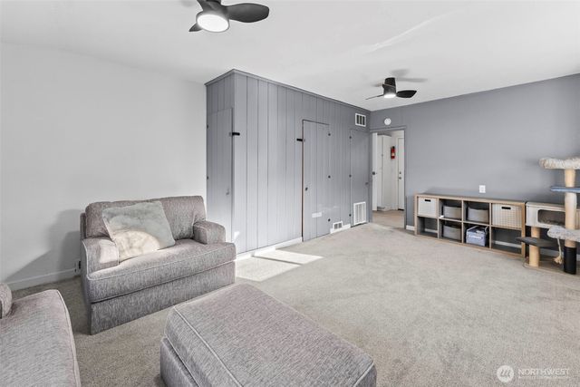 8809 Meadow Road SW, Lakewood, WA 98499