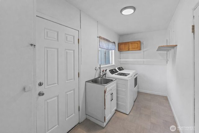 8809 Meadow Road SW, Lakewood, WA 98499