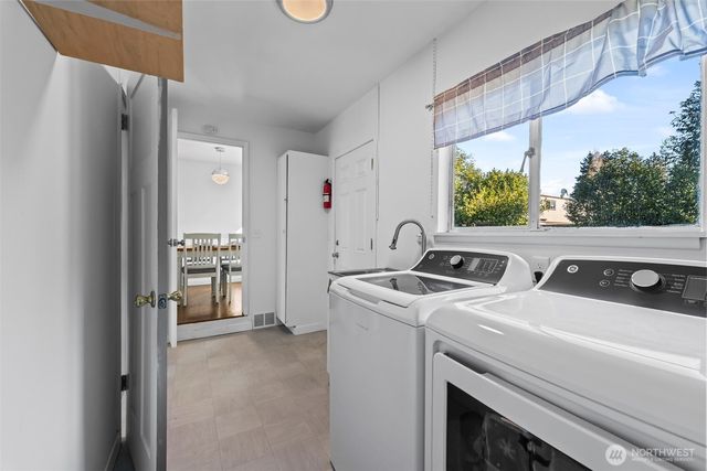 8809 Meadow Road SW, Lakewood, WA 98499