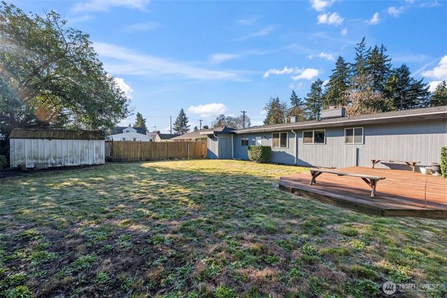 8809 Meadow Road SW, Lakewood, WA 98499