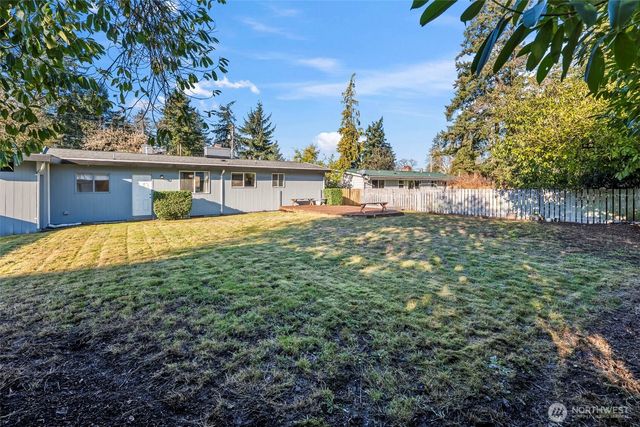 8809 Meadow Road SW, Lakewood, WA 98499