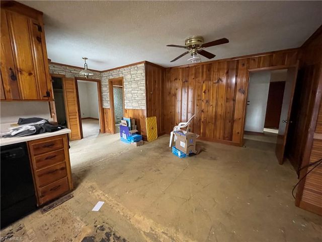 838 NC Highway 65, Reidsville, NC 27320