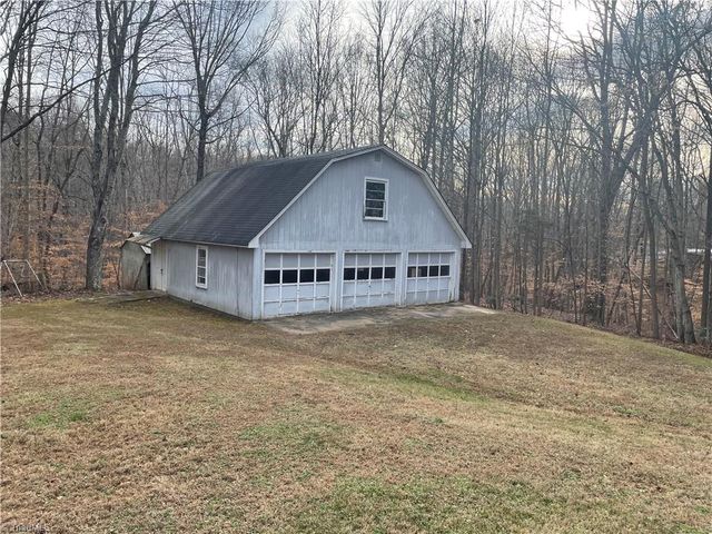 838 NC Highway 65, Reidsville, NC 27320