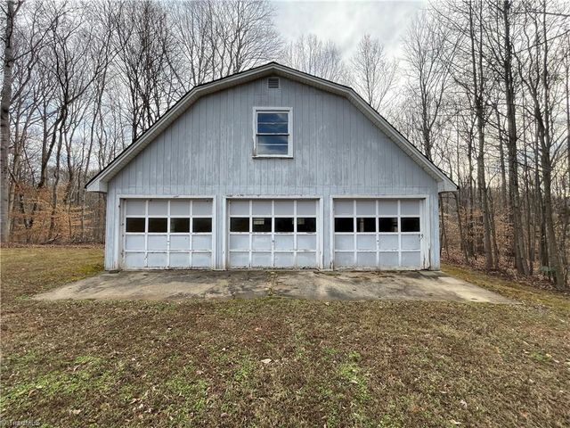 838 NC Highway 65, Reidsville, NC 27320