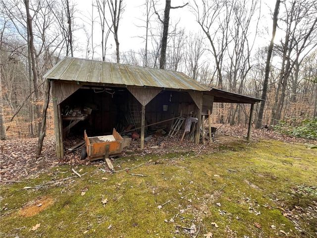 838 NC Highway 65, Reidsville, NC 27320