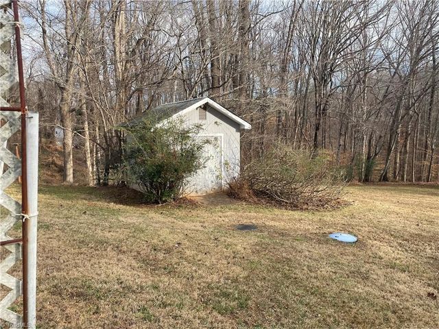 838 NC Highway 65, Reidsville, NC 27320