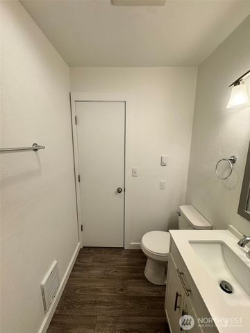 124 Mitchell Street, Sumas, WA 98295