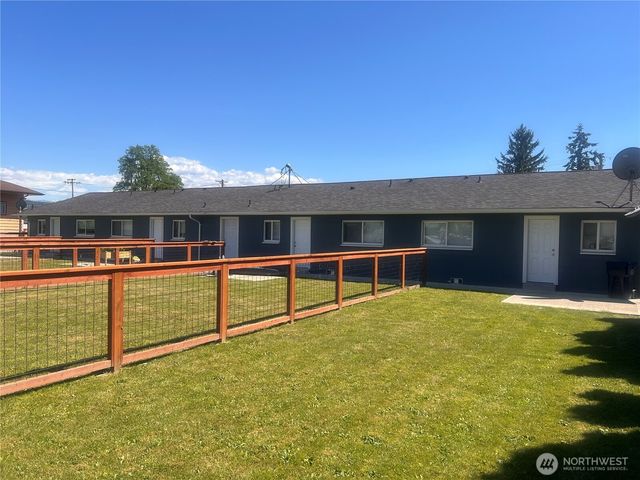 124 Mitchell Street, Sumas, WA 98295