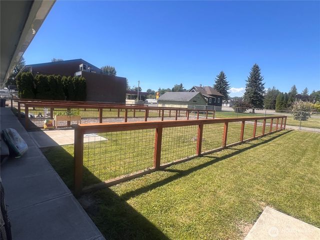 124 Mitchell Street, Sumas, WA 98295