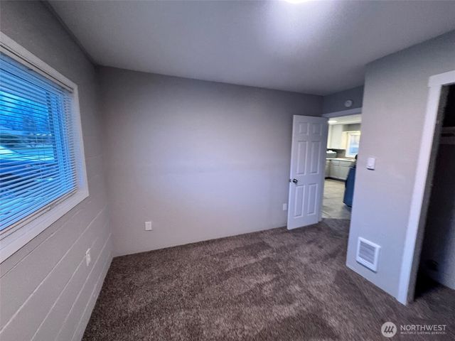 124 Mitchell Street, Sumas, WA 98295