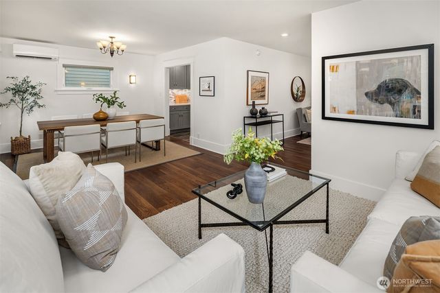 519 27th Avenue, Seattle, WA 98122