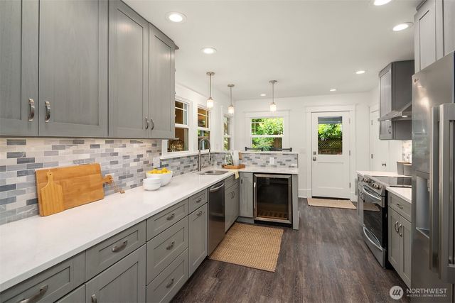 519 27th Avenue, Seattle, WA 98122