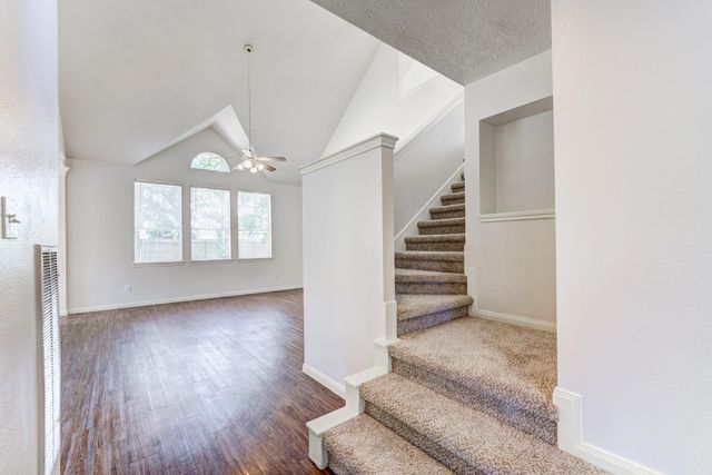 8510 Nashwood Court, Houston, TX 77040