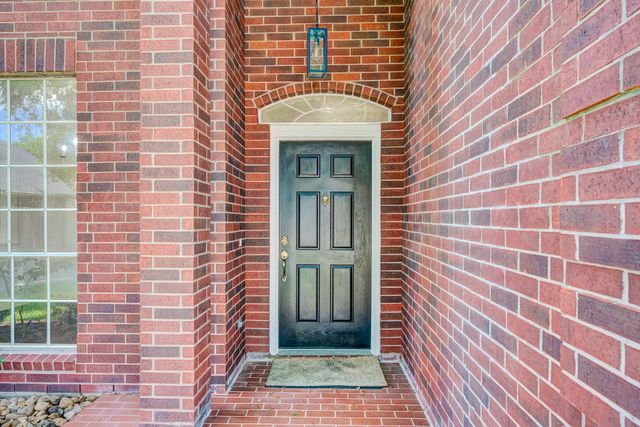 8510 Nashwood Court, Houston, TX 77040