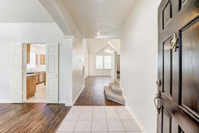 8510 Nashwood Court, Houston, TX 77040