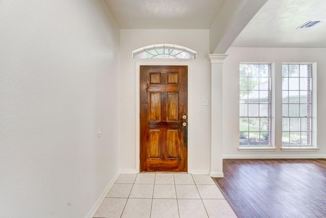 8510 Nashwood Court, Houston, TX 77040