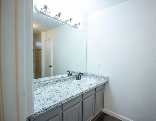 200 QUAIL CIR, Hutto, TX 78634