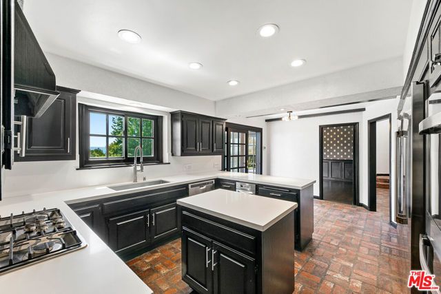 29528 Harvester Road, Malibu, CA 90265