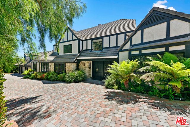 29528 Harvester Road, Malibu, CA 90265