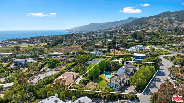 29528 Harvester Road, Malibu, CA 90265