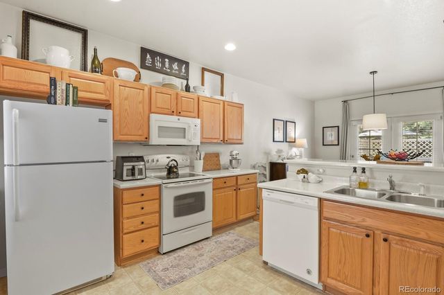 12627 James Point, Broomfield, CO 80020