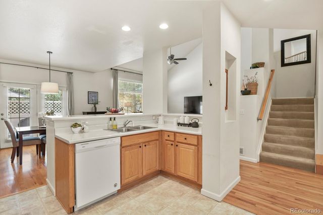 12627 James Point, Broomfield, CO 80020