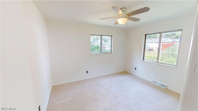 935 Carnegie Avenue, Akron, OH 44314