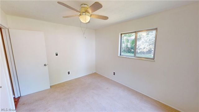 935 Carnegie Avenue, Akron, OH 44314