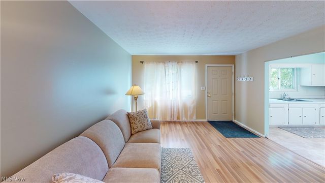 935 Carnegie Avenue, Akron, OH 44314