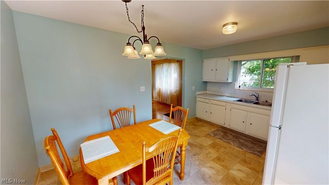 935 Carnegie Avenue, Akron, OH 44314