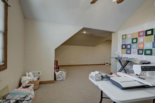 2206 Benjamin Drive, Carthage, MO 64836