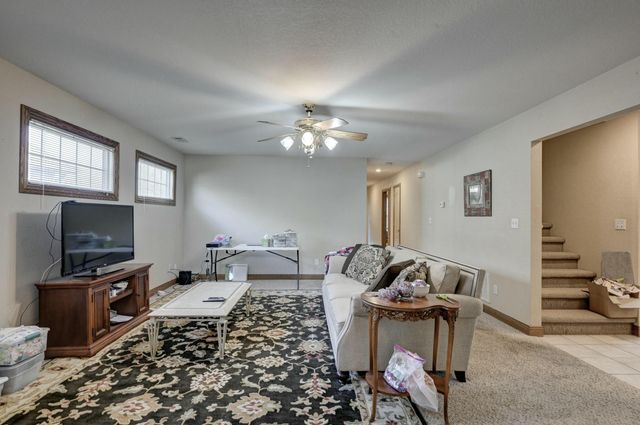 2206 Benjamin Drive, Carthage, MO 64836