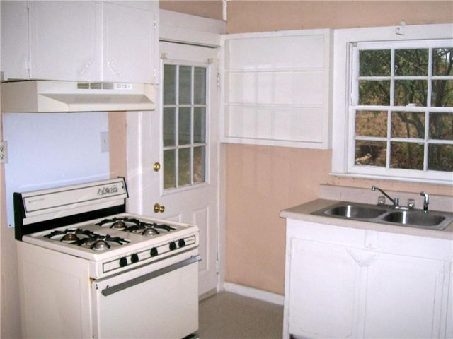 35 Ryan Street, Chickasaw, AL 36611