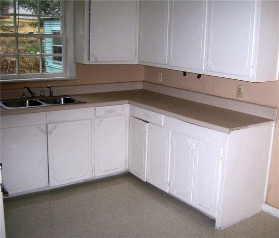 35 Ryan Street, Chickasaw, AL 36611