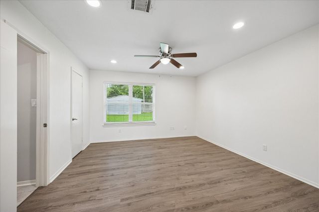 1323 Ashwood Drive, Sugar Land, TX 77498