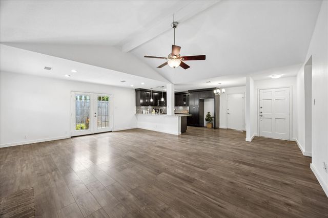 1323 Ashwood Drive, Sugar Land, TX 77498