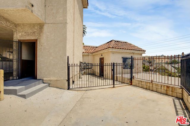 3405 N Figueroa Street, Los Angeles, CA 90065
