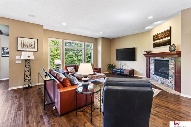 2035 S 181st Circle, Omaha, NE 68130